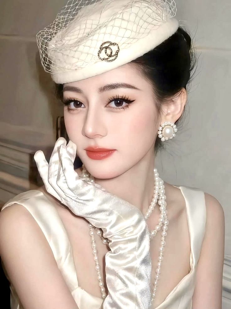 答案 K ｜ 进攻型的美艳野心家