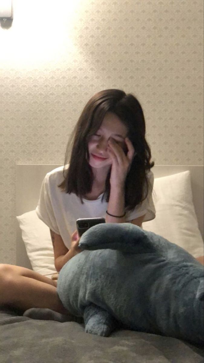 Q8：夜深人静独处时，如果感到内心的焦虑或情绪低落，你会怎么做？