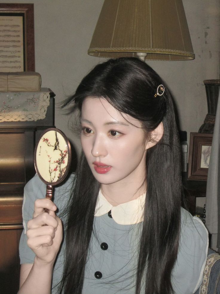答案 E ｜ 高岭之花女主