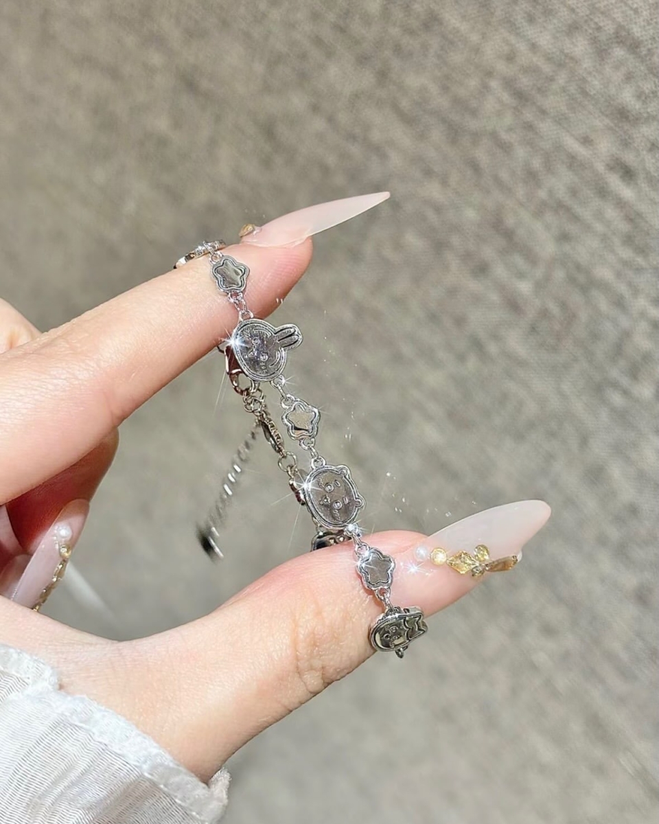 人气角色全员到齐！把“萌宠宝宝们”统统戴在手腕上